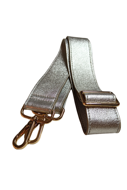 Póchette Statment Leather Strap in Sparkle Silver
